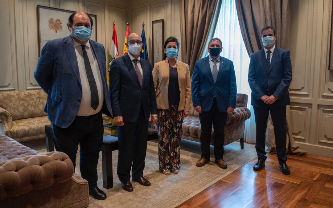 La presidenta de La Rioja apuesta por facilitar el acceso a liquidez a las empresas para reimpulsar la economía