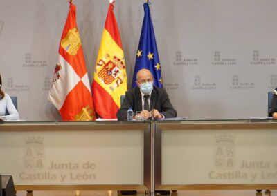 La Junta aprueba 5,4 millones de euros para que Iberaval apoye a empresas del sector hostelero y afectadas por la COVID-19