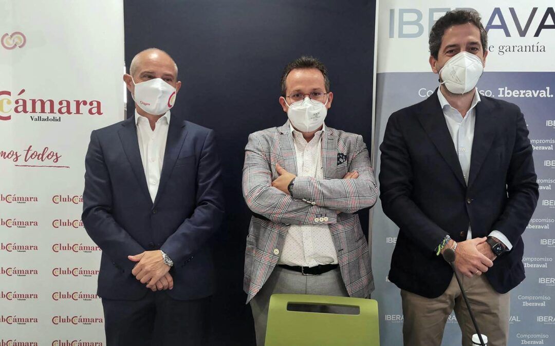 Pontvianne plantea «perder el miedo a crecer» y propone rebajar «trabas en la administración»